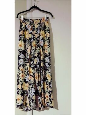 Billabong floral pants